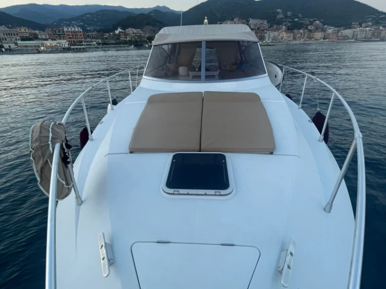 Motorboat rental in Savona - Ferretti Open 43