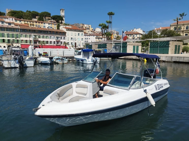 Boat rental Four Winns Horizon 180 in Vieux Port de Cannes on Samboat