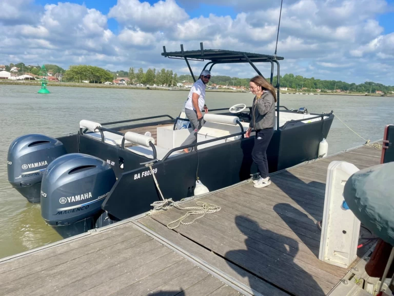 Rent a Pita Yacht Catamaran One Off Hendaye