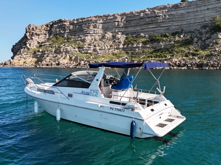 Motorboat rental with or without captain Arcoa Port Leucate