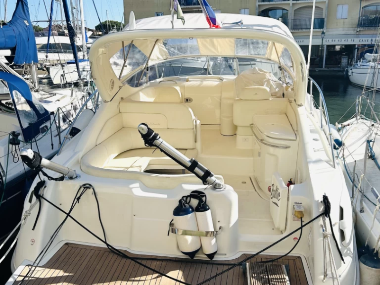 Boat rental Cranchi Zaffiro 34 in Saint-Tropez on Samboat