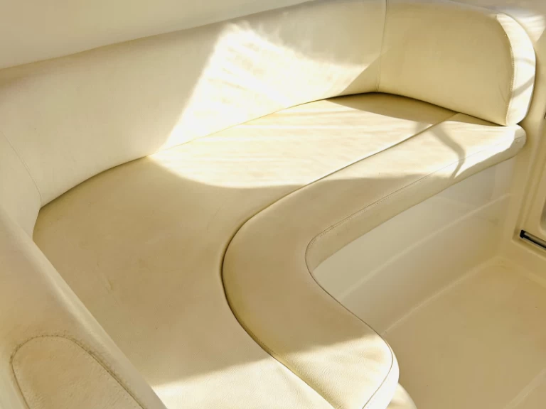 Motorboat for rent Saint-Tropez at the best price
