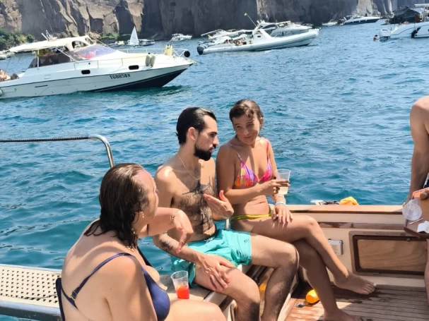 Bareboat Rental Motorboat Raffaelli with a boat licence