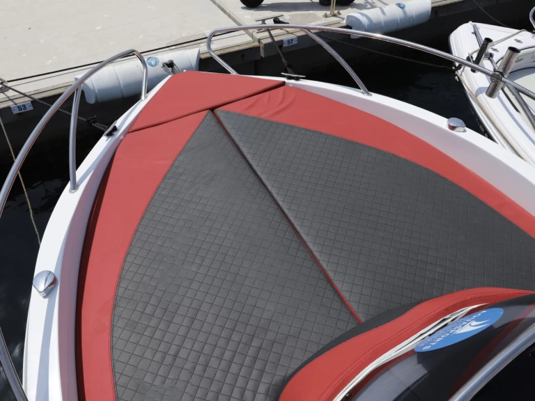 Motorboat rental with or without captain Okiboats l'Escala