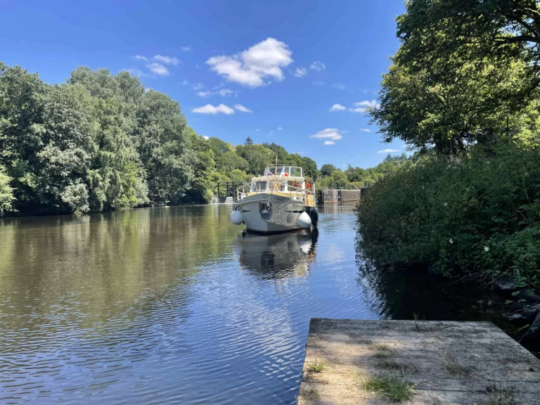 Rent a Pedro 1020 Saint-Nicolas des Eaux