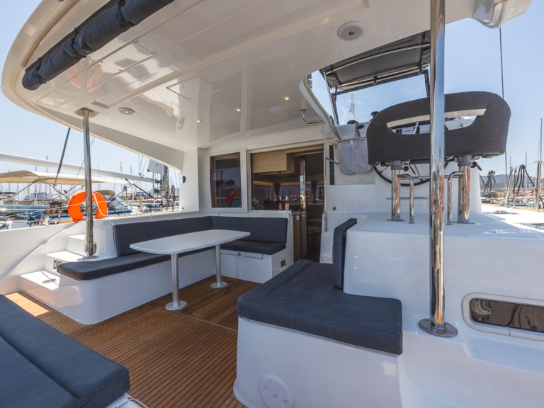 Yacht charter Gouvia cheap Lagoon 40