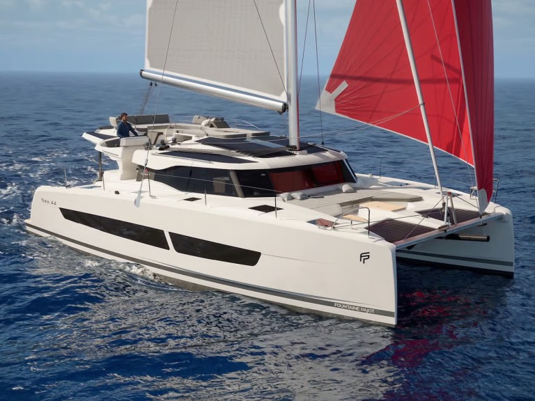 Rent a Fountaine Pajot Fountaine Pajot FP 44 Quatuor - 4 + 2 cab. Pula