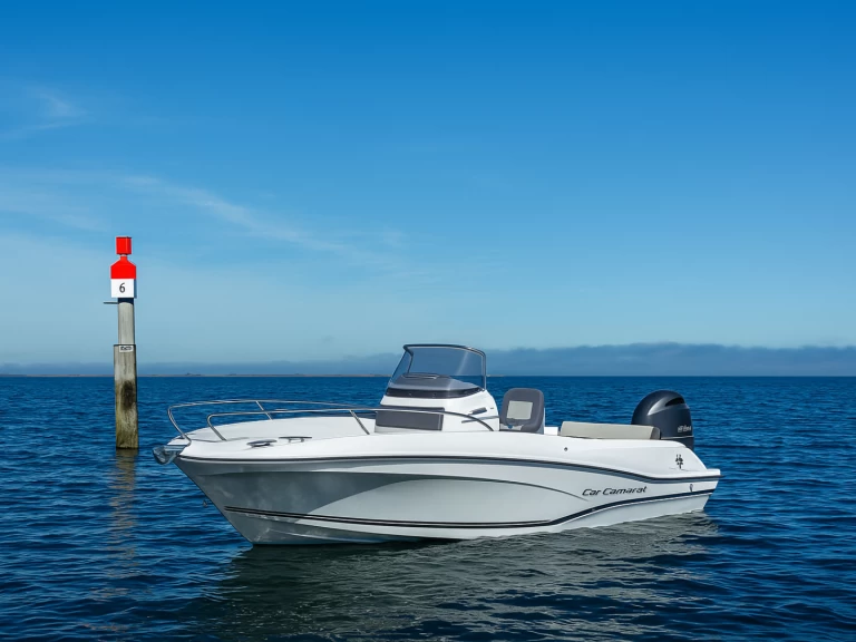 Boat rental Jeanneau Cap Camarat 6.5 CC Serie 3 in Arcachon on Samboat