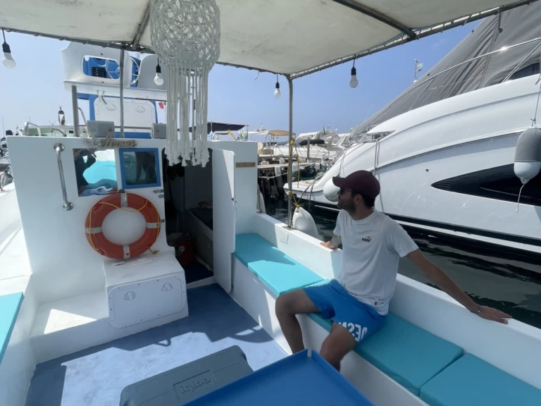 Yacht charter Naples cheap vintage lancia 