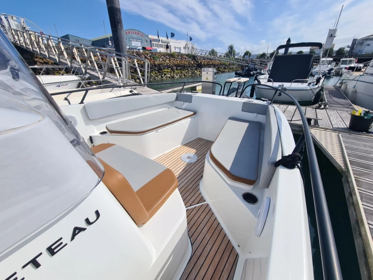 Yacht charter Les Sables-d'Olonne cheap Flyer 8 SPACEdeck