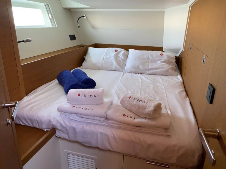 Sailboat rental in Lávrio - Bénéteau First 53