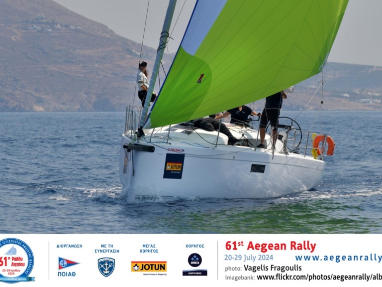 Sailboat for rent Piraeus at the best price