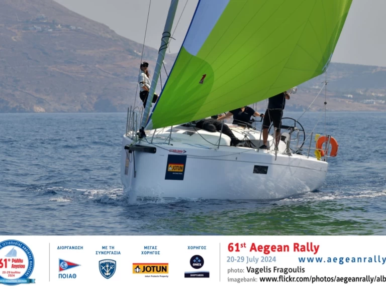 Sailboat for rent Piraeus at the best price