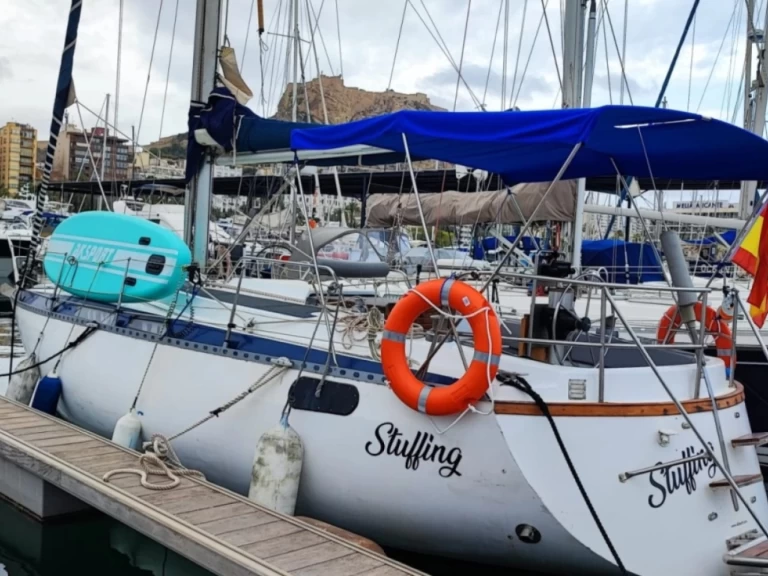 Boat rental MARIOLA ACUADRAC in Alicante on Samboat