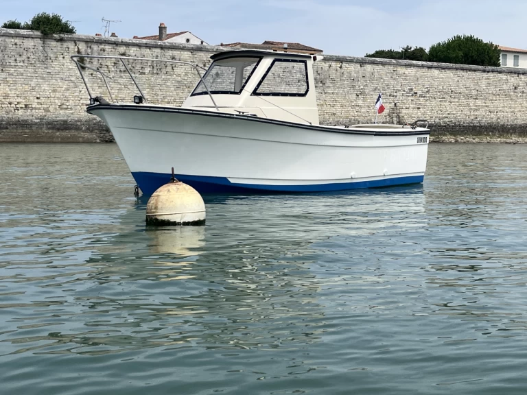 Bénéteau Sunday 550 in Île d'Aix on SamBoat