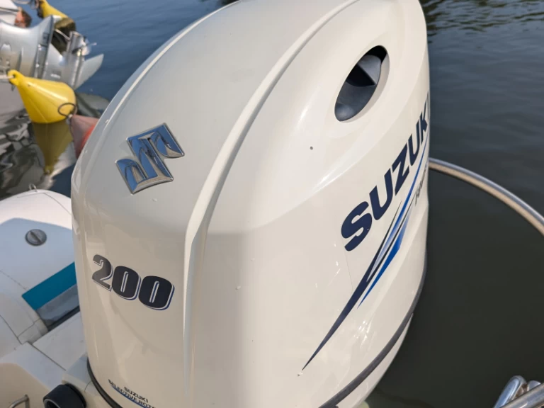Rent a Joker Boat Wide 700 Hyères
