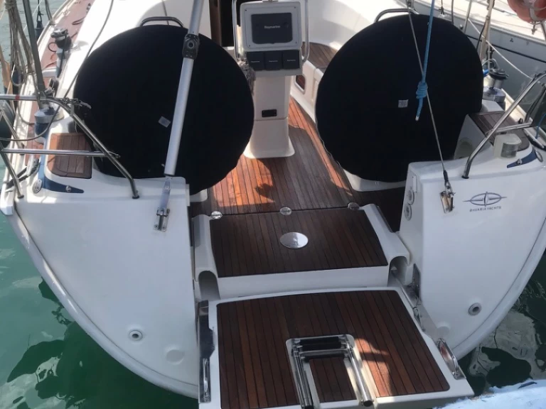 Yacht charter Alicante cheap Bavaria 40 Cruiser