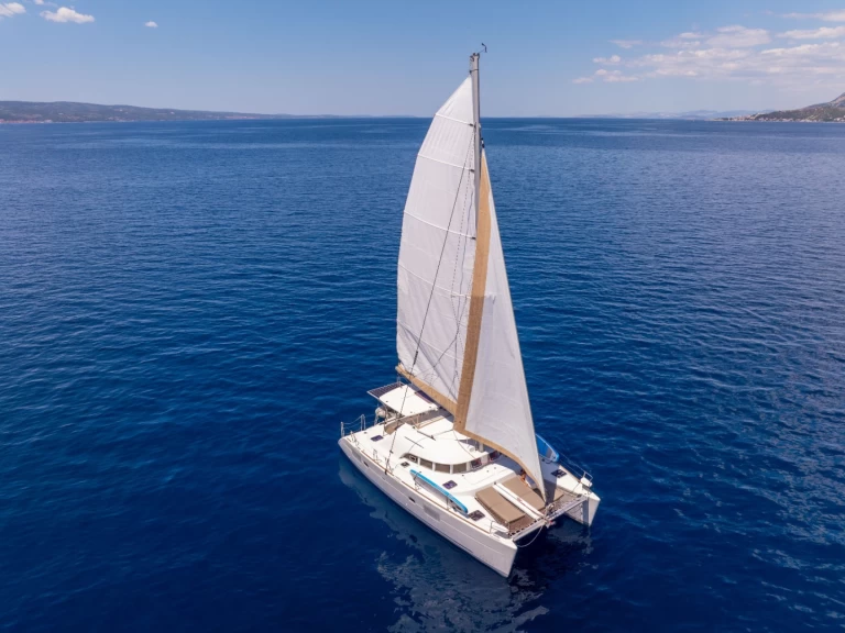 Lagoon Lagoon 380 S2 in Omiš on SamBoat