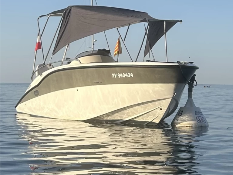 Clear aries in Argelès-sur-Mer on SamBoat