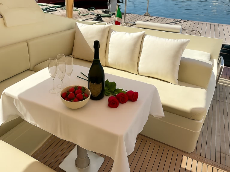 Bareboat Rental Motorboat Ilver with a boat licence