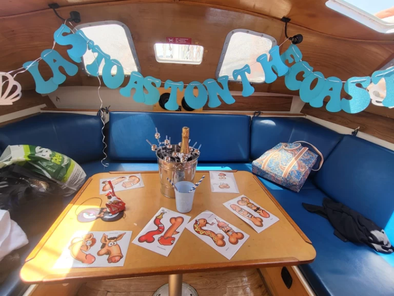 Catamaran rental in Portimão - Fountaine Pajot Louisiane