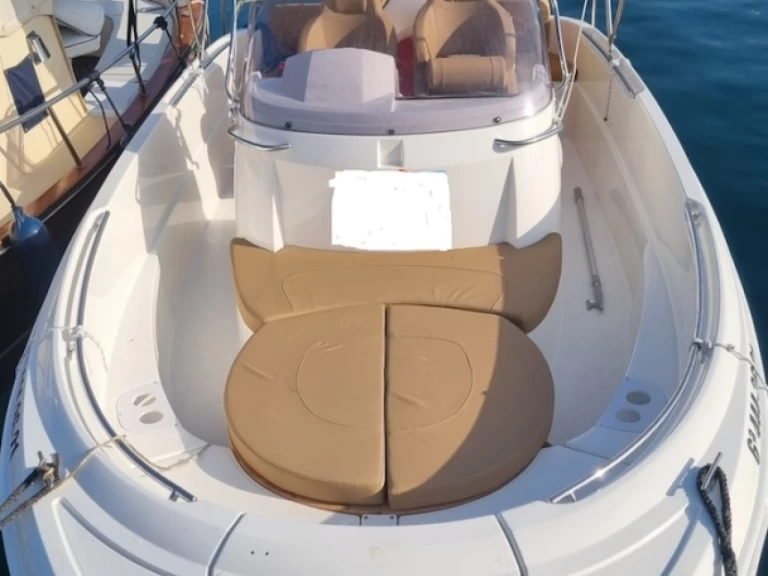 FEMIS   AQUA 620 in Altea on SamBoat