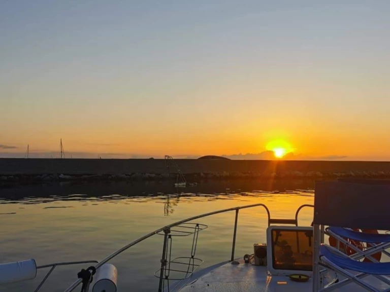 Cranchi C 8 sport  charter bareboat or captained in  Palermo