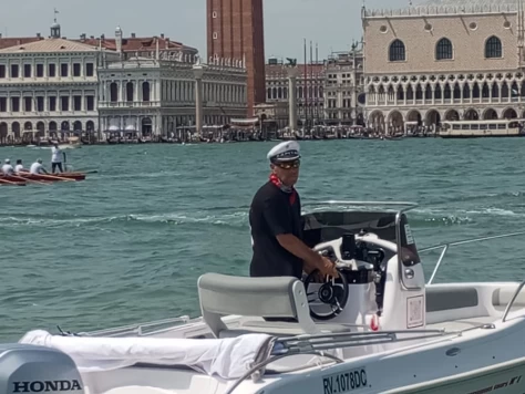 Bareboat Rental Motorboat Bluline with a boat licence