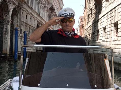 Bluline Bluline 19 Ft Open Plus charter bareboat or captained in  Venice
