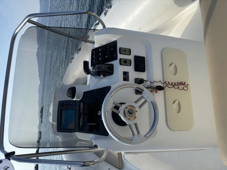 Rent a Capelli Tempest 770 Ajaccio
