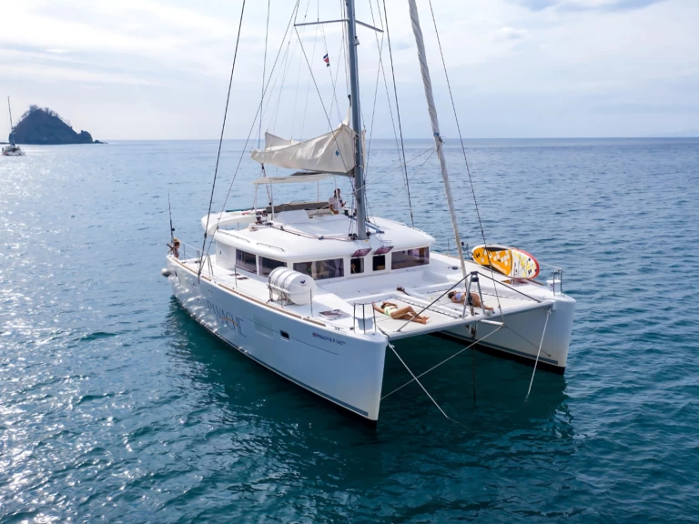Yacht charter Tamarindo cheap custom