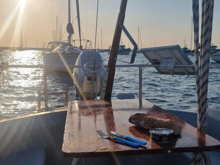 Sailboat rental in La Plaine-sur-Mer - Gibert Marine Sangria GTE