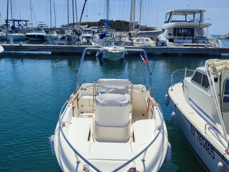 Bareboat Rental Motorboat Marinello with a boat licence