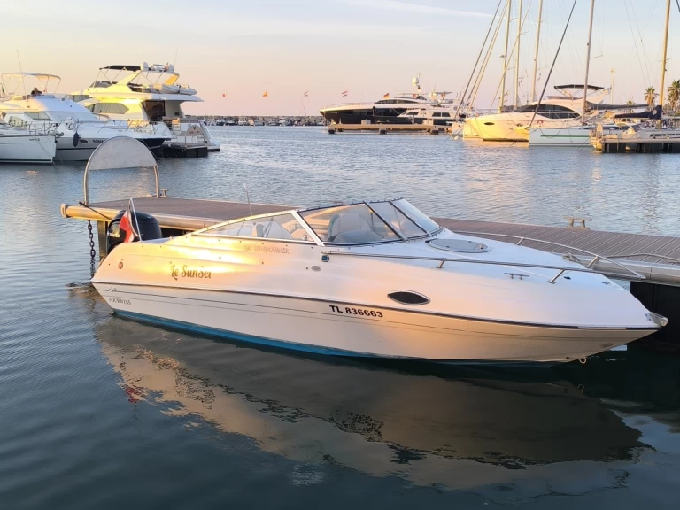 Motorboat rental in Saint-Raphaël - Four Winns Sundowner 195