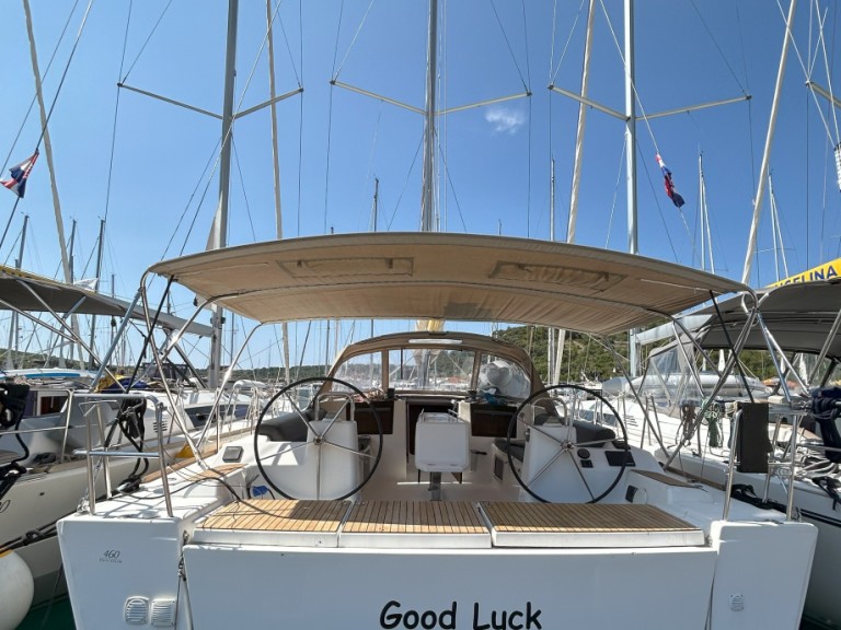 Sailboat for rent Primošten at the best price