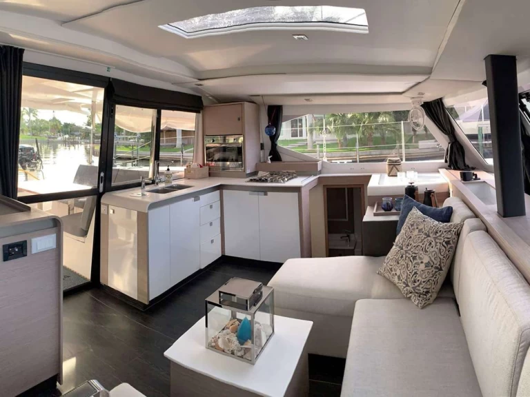 Bareboat Rental Luxury Yacht Fountaine Pajot with a boat licence