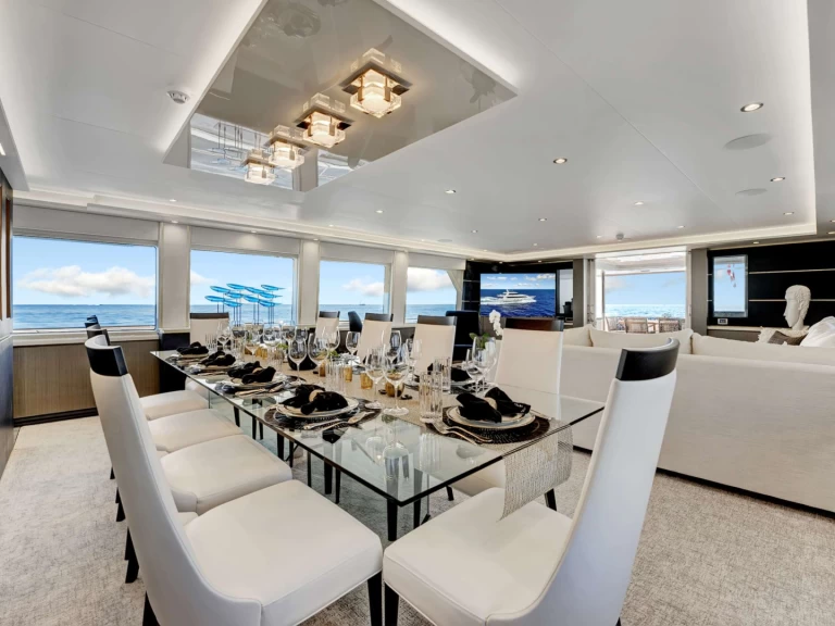 Luxury Yacht rental in Saint Thomas Island - Sovereign REAL SUMMERTIME