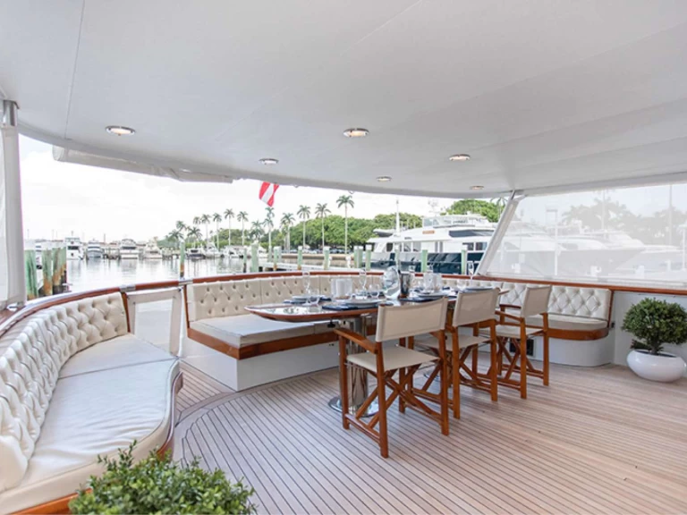 Luxury Yacht rental with or without captain Burger State of Maine