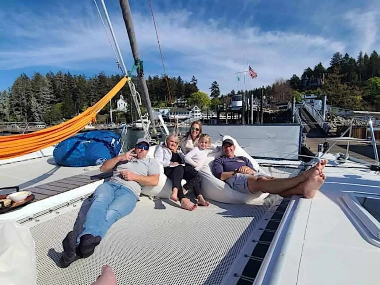 Bareboat Rental Luxury Yacht Lagoon with a boat licence