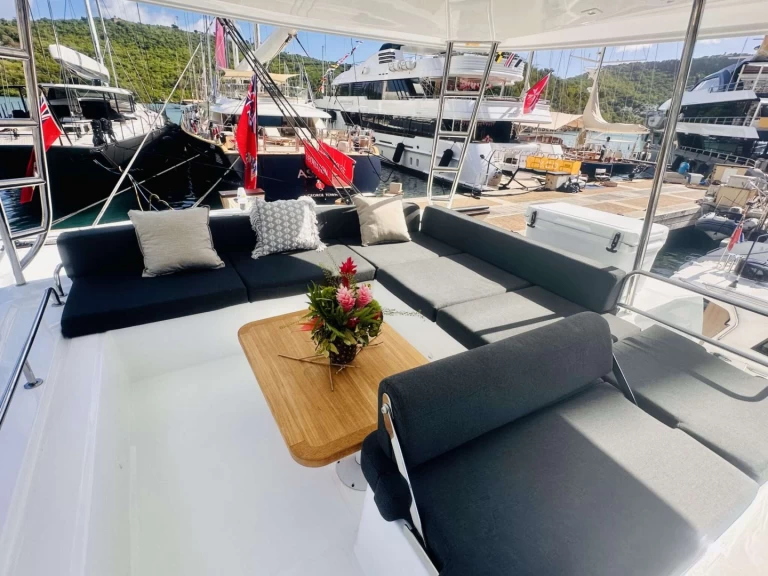 Luxury Yacht rental in Kaštel Stari - Lagoon ELDAMAR (SUMMER) 