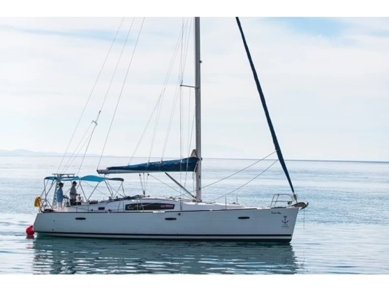 Bareboat Rental Sailboat Bénéteau with a boat licence