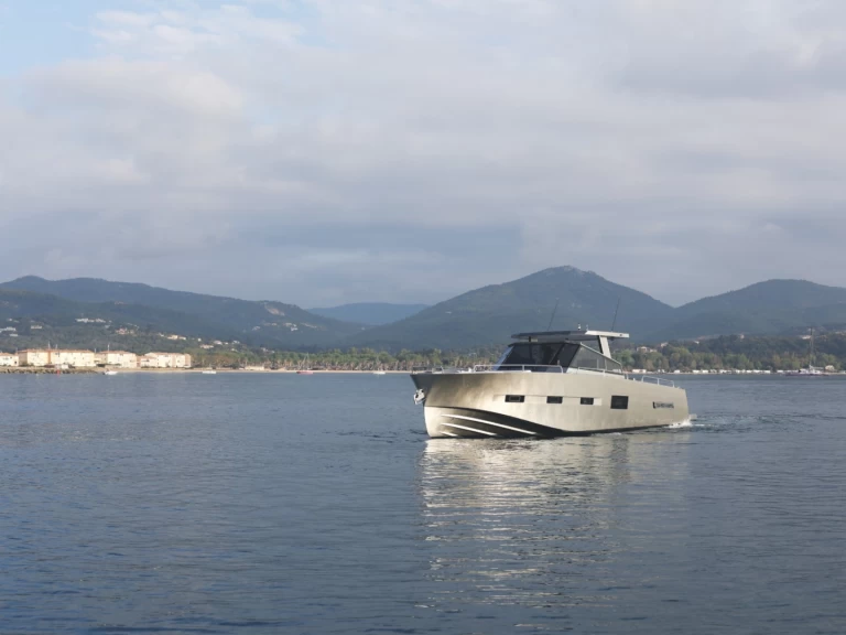 Rent a MED YACHT  Med Yacht 52 Cogolin