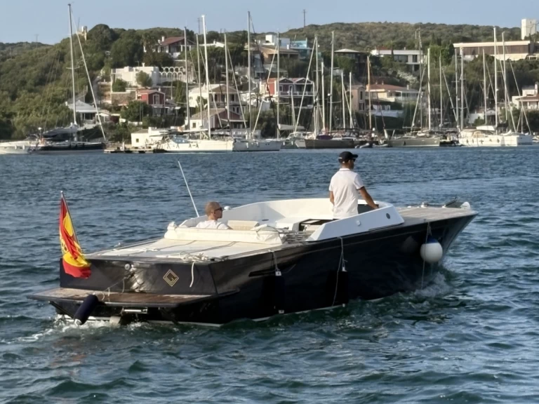 Bareboat Rental Motorboat VENTURI with a boat licence