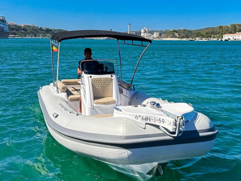 RIB rental in Mahón - Tarpon Luxe 790