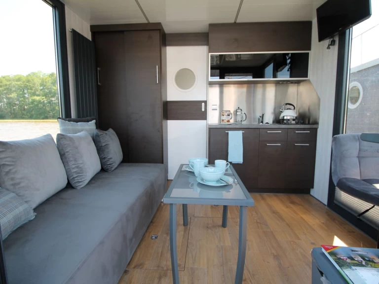 Boat rental Hausboot Hausboot MOSES in Zehdenick on Samboat