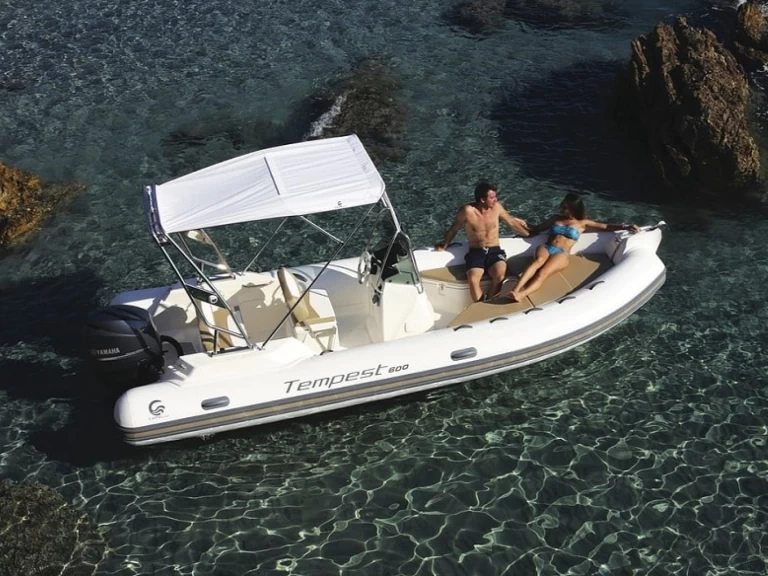 Rent a Capelli Tempest 600 Marine de Sant'Ambrogio