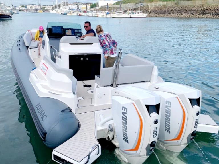 RIB rental with or without captain Zodiac Les Sables-d'Olonne