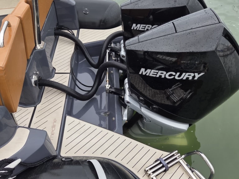 Zodiac Medline 9 charter bareboat or captained in  Les Sables-d'Olonne