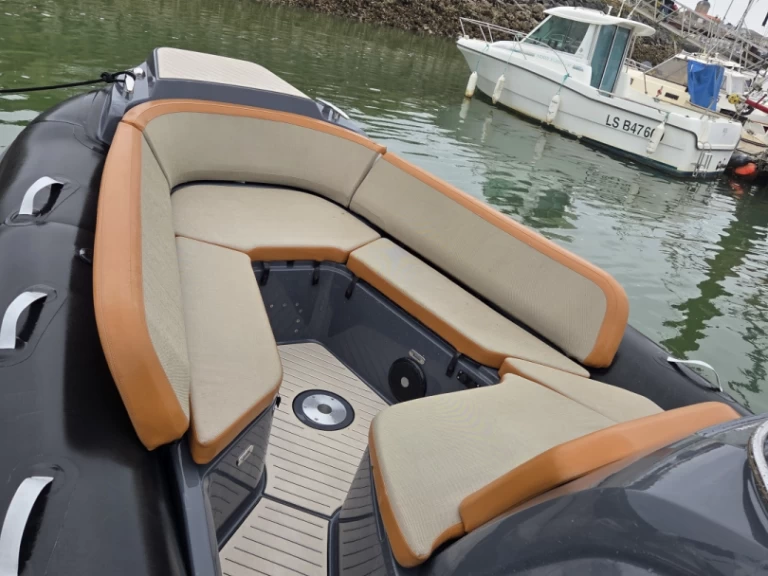 Rent a Zodiac Medline 9 Les Sables-d'Olonne