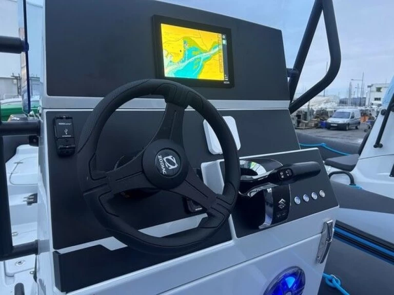 RIB for rent Brest at the best price